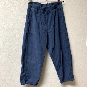 Cut Loose Capri Pant. Size Small